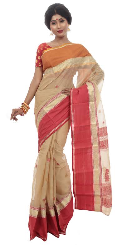 2)Tant SareeTant Saree is a traditional Bengali style saree made by the weavers and meant for daily use. Tant saree are most comfortable saree for the hot Indian summer silk cotton.