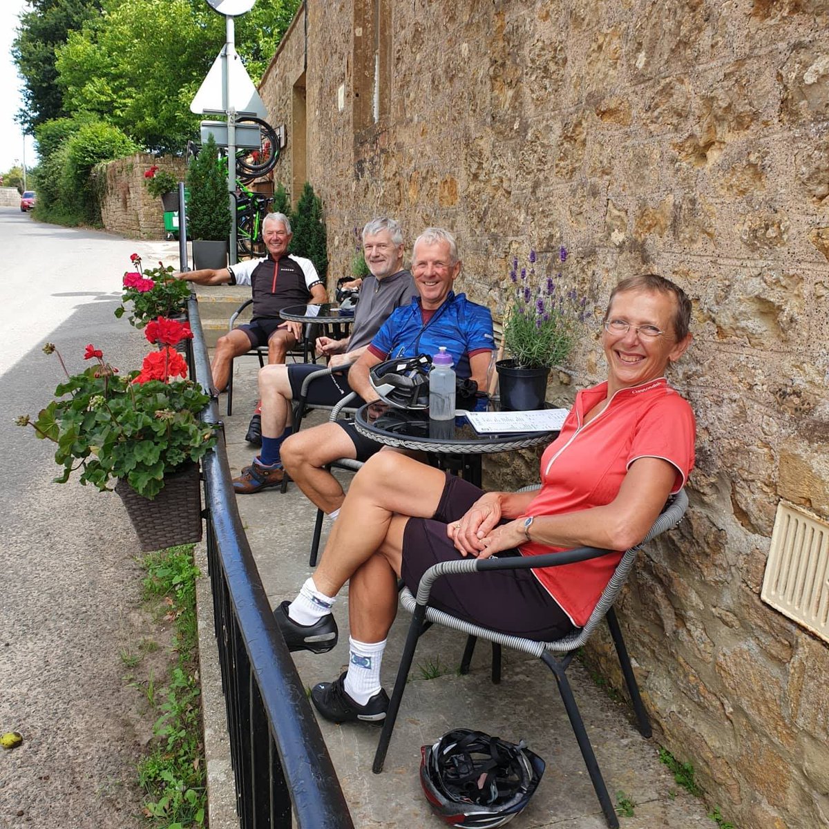 📷 @thefeedstationMerriott  | #cycling 🚴 + #coffee 🍵 + #cake 🍰 = #cappuccinorides

If you have some of your own cycling &amp; café photos you'd like to share, please use <a href="/cappuccinorides/">Cappuccino Rides</a> or #cappuccinorides | Thank you