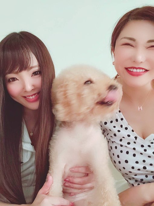 2 pic. Super happy birthday Hitomi chan I love your face I love your body I love your character? you