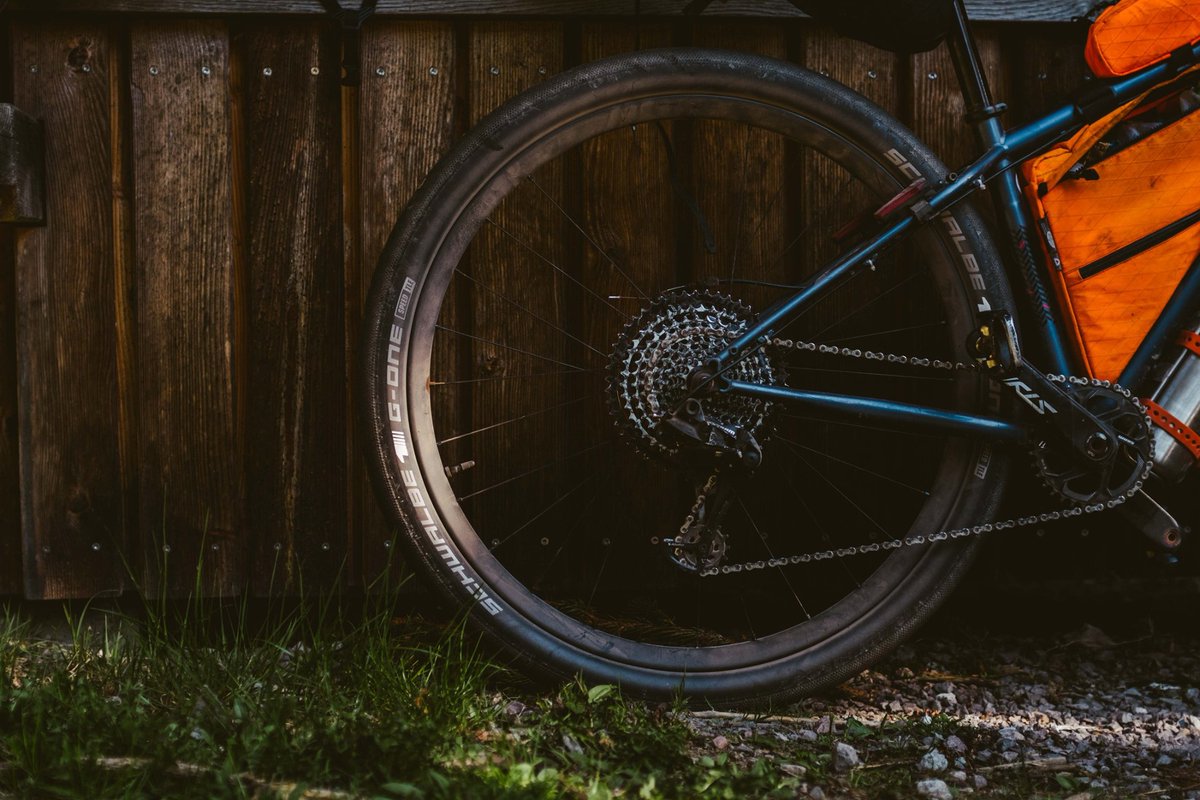 Create new cycling adventures and challenges wherever you are.
#cycling #schwalbe #RideSchwalbe