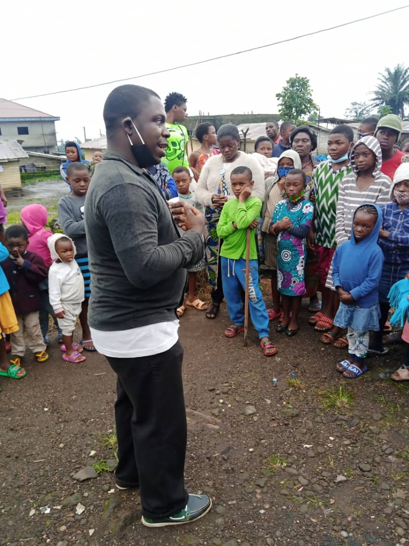 ngangernest's tweet photo. Nelson Mandela Day was another great day as we empower some 50 internally displace Persons on the effective used of Hand Sanitizers and face mask in the rural community of Likoko Membea in Buea. We gave 50 hand sanitizers and Face masks. 

@USEmbYaounde 
@WashFellowship https://t.co/PV90S8qdlT