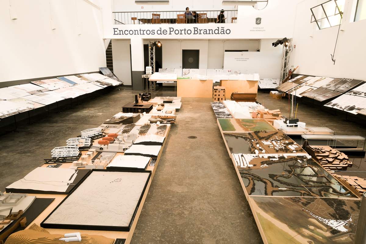 ArchiprixPT's tweet photo. Exposição dos trabalhos finalistas #Archiprix 2020, no passado dia 4 de Julho, no Edifício dos Catraeiros, em Porto Brandão. https://t.co/4KbAMatqum