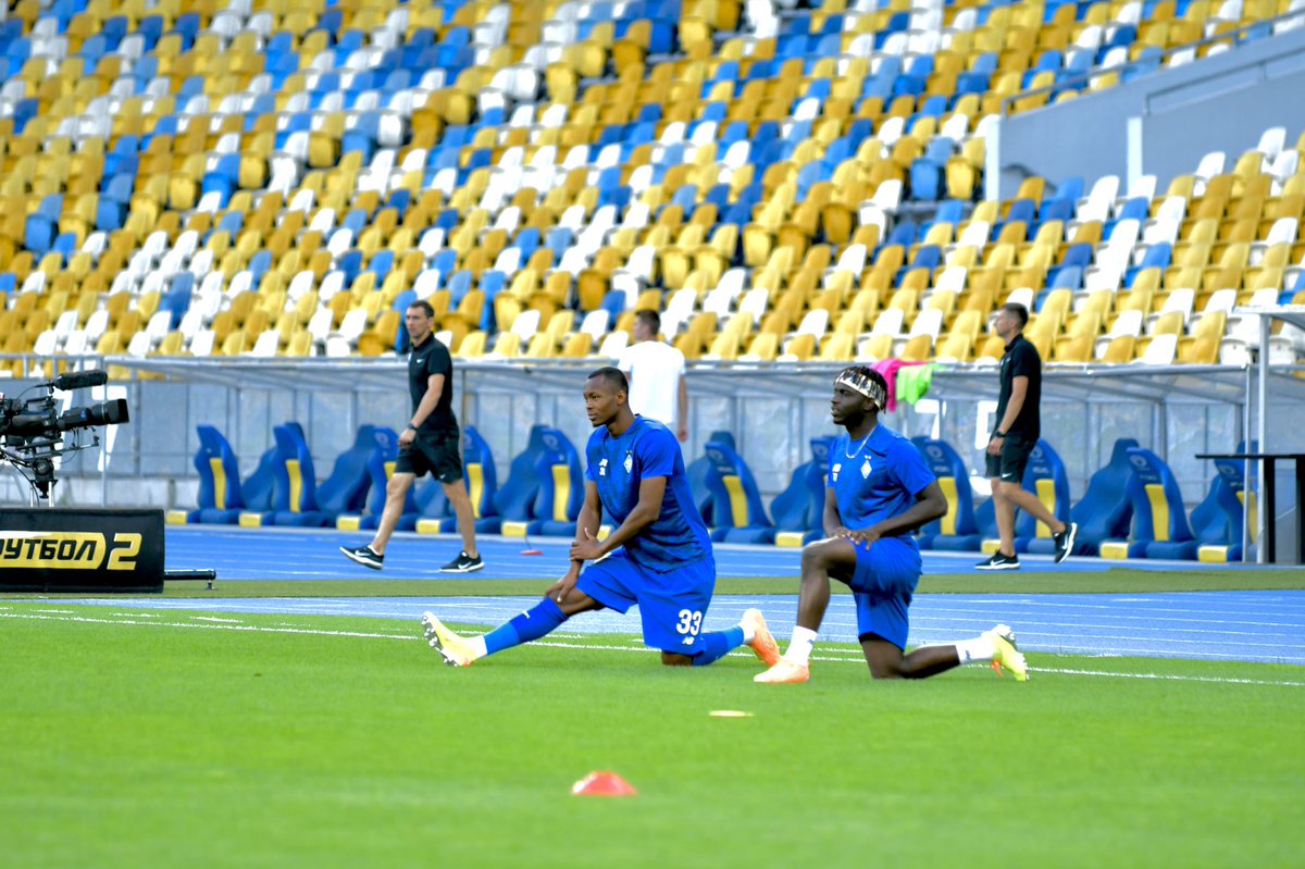 blessing_muyiwa's tweet photo. Not a perfect season for us or the one we expected but allahmdulilah the goals were achieved... we keep working for better season ahead. See ya soon @fc_dynamo_kyiv 💙🤍
#OBM77
#Benito77
#TheGman
#BlessedG
#laflêchette⚡️ https://t.co/nTbk8gORXc