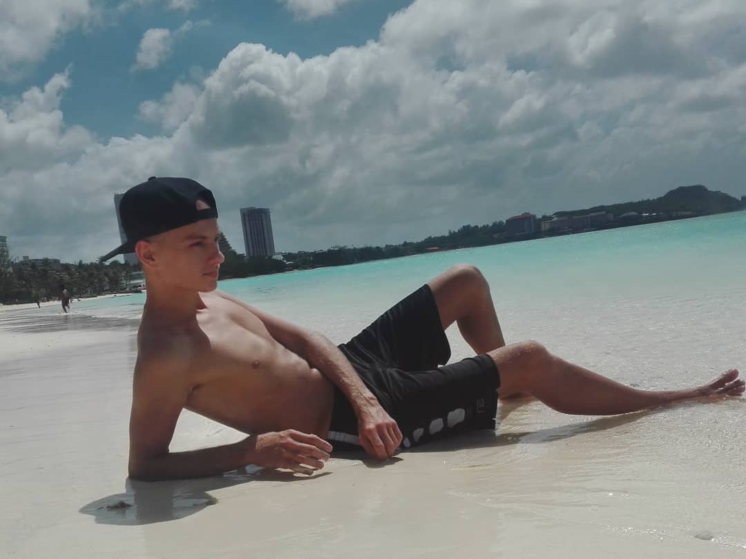 check my new videos and pics in my onlyfans https://t.co/Q0Nvkredgo #camboy #chaturbategay #pornhubgay #onlyfans #twink https://t.co/Mxhn8ThapK