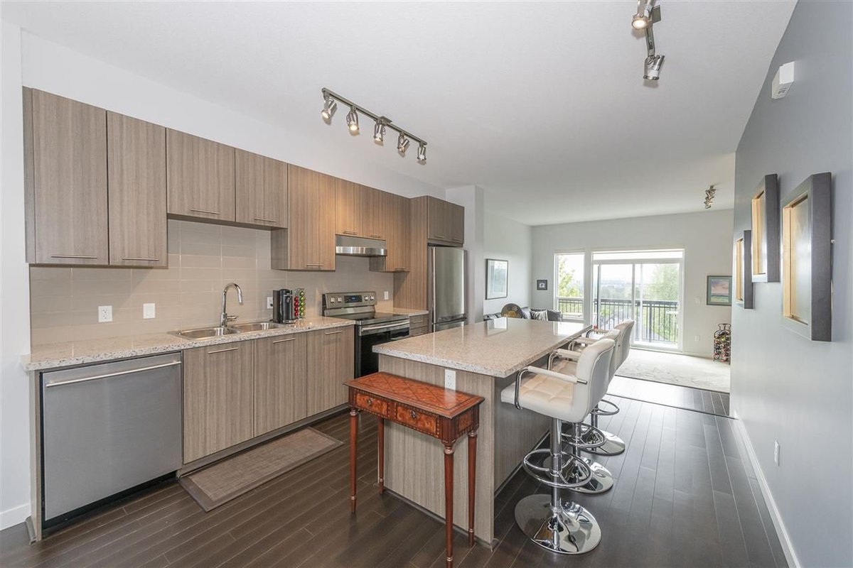 This Burke Mountain townhome has a rare view that you need to check out. Click the link details! bridgewellgroup.ca/49-1295-soball… #PortMoody #NewWest #Burnaby #PortCoquiltam
