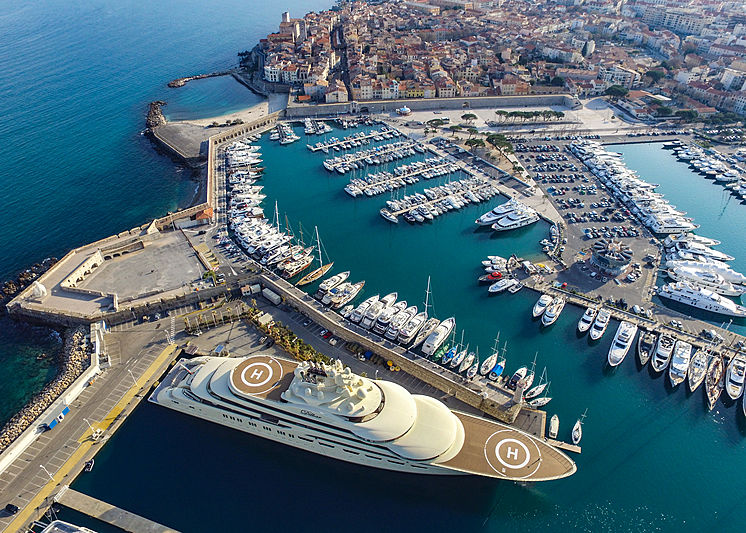 wilson_halligan's tweet photo. 156m DILBAR in Antibes. Head over to our Instagram stories to vote on this weeks favourite Superyacht. Which will you choose?

Follow us on Instagram @wilsonhalliganrecruit
Image by Bruno Buisson https://t.co/BiS8yxKjOY