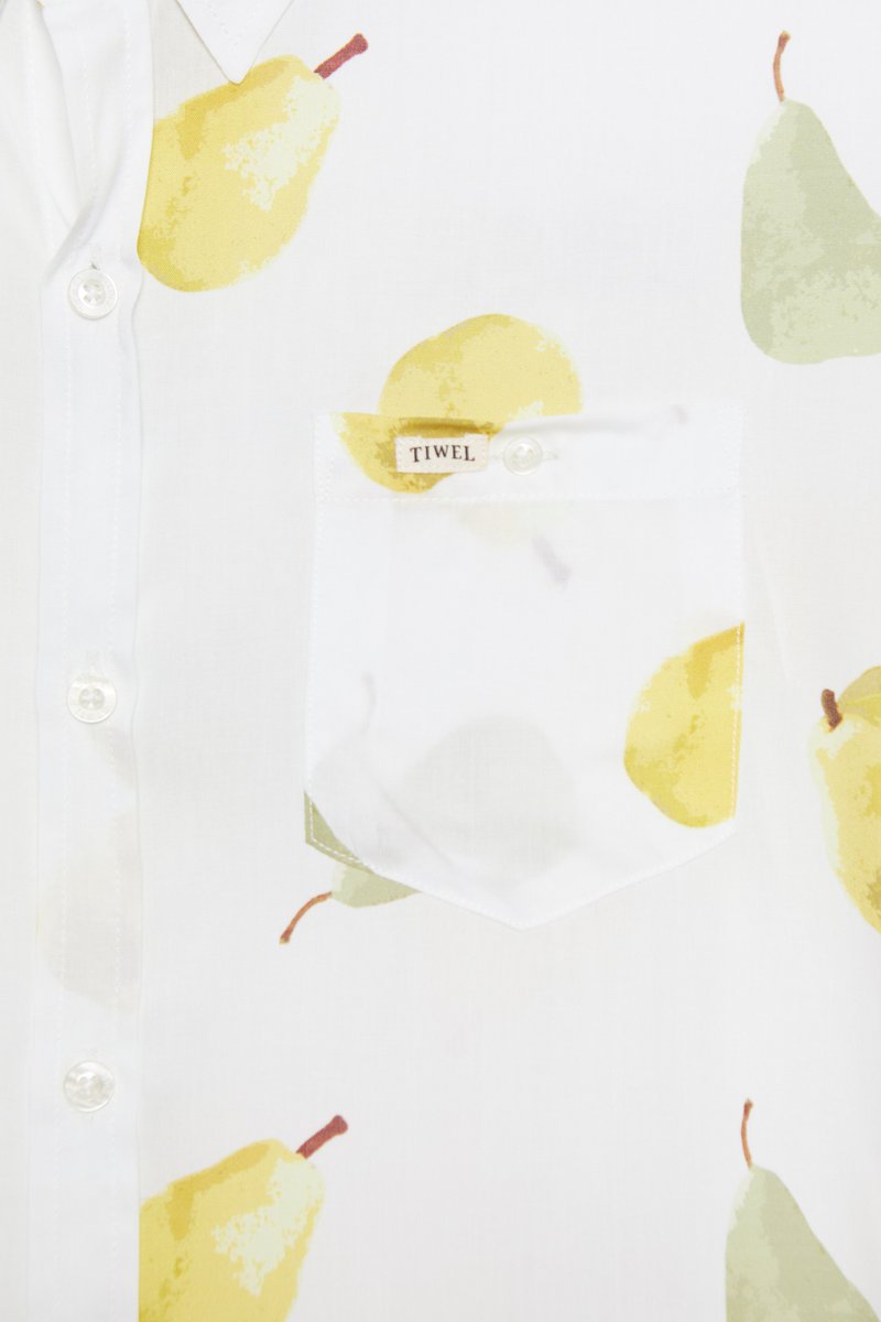 Tiwel_Spain's tweet image. Vaya, vaya ¡Has hecho match con estas frutas 🍐! Camisas informales para tus aventuras urbanas &amp;gt; tiwel.es

#nuevacoleccion #fruitcollection #summercollection #camisasveraniegas #pearsfashion #pearshirt #camisaperas #peras #pearlover #fruitlover