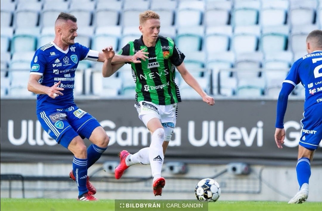 aurel5frenchy's tweet photo. Back home with a point. We keep on going @umeafc
🔵⚪
📸 : @bildbyran / Carl Sandin
#umea #umeå #umeafc #umeåfc #superettan2020 #superettan #footballlife #follow #göteborg #gamlaullevi https://t.co/NCfwvuKUl8