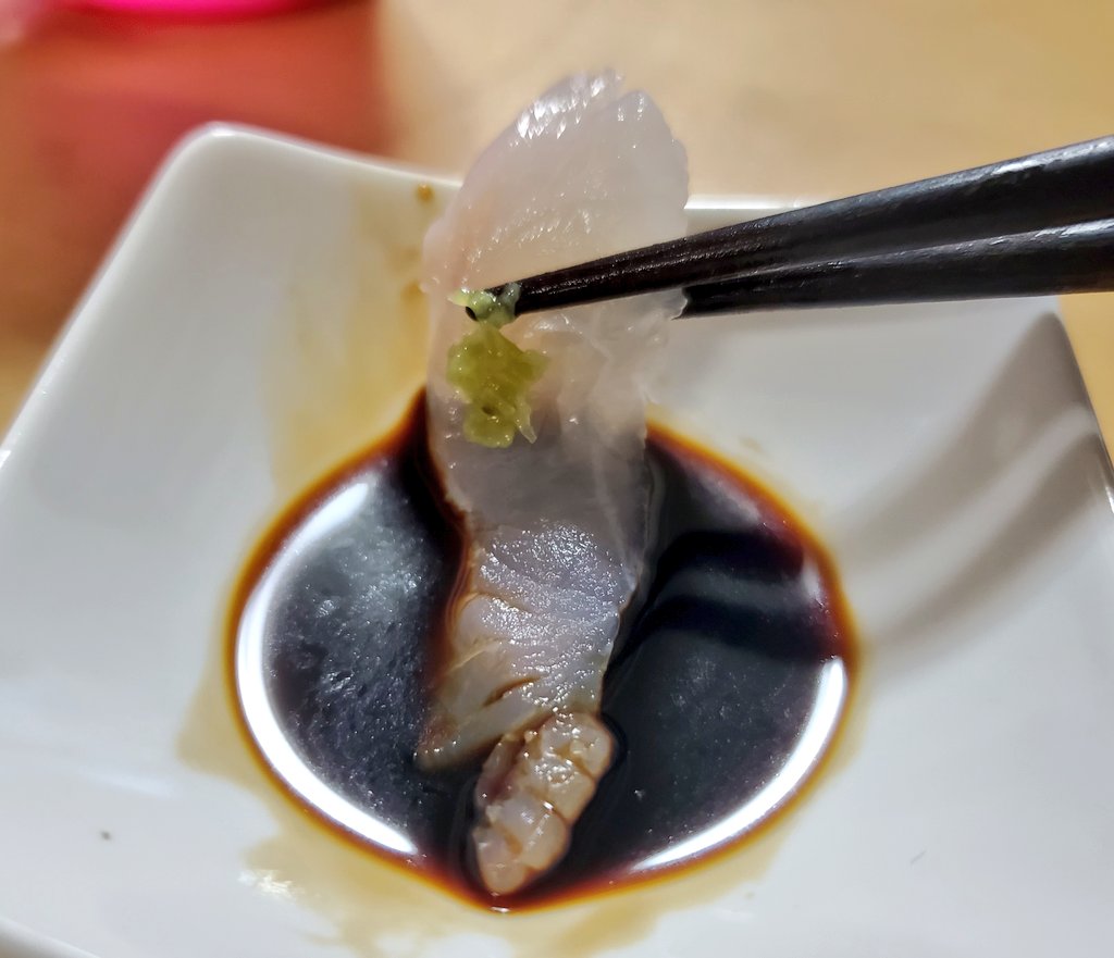 まつたか 今日はキジハタの刺身の為にすだちを買ってきた それだけで味のレベルが跳ね上がる キジハタの刺身の為にすだち買わない人は人生損してると思う笑