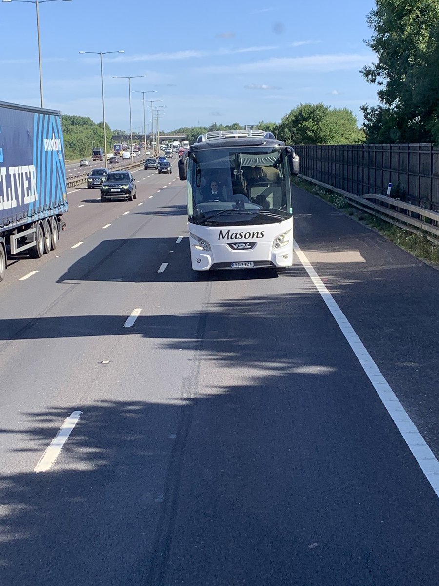 MasonsCoaches's tweet photo. An industry the employs over 42,000 people and contributes over £7billion to the UK economy is worth saving @BorisJohnson @RishiSunak @grantshapps @CharlotteV @chhcalling @HuddlestonNigel @SkyNews @BBCBreaking #honkforhope #backbritainscoaches #CoachCrisis https://t.co/gktmyhD5BH