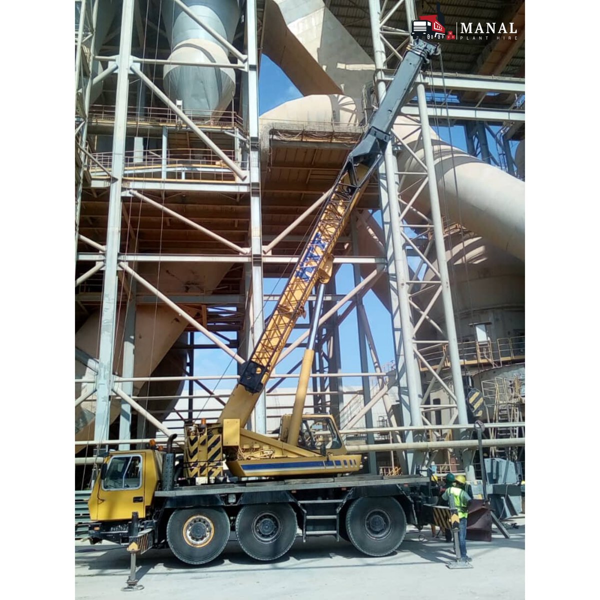 manalgroup_'s tweet photo. The starting point of all achievement is desire.

Get your gear on and achieve the impossible this week!
_
Image: Manal Plant Hire team on site at Lafarge Cement Company, Ewekoro.
_
#MondayMotivation #LiftingOperations #CraneHire
#ManalPlantHire
#ManalGroup https://t.co/uxJ1Gg2svN