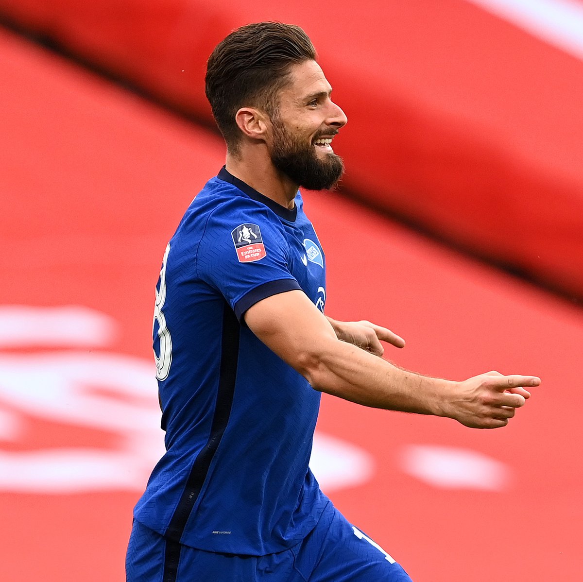 ChampionsLeague's tweet photo. 🔵 Olivier Giroud has scored 4 goals in his last 4 starts for Chelsea ⚽️

#UCL https://t.co/lLDRc7w3OY