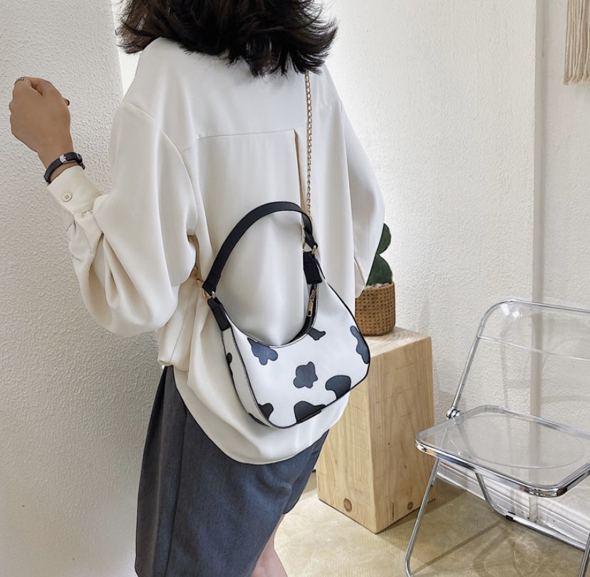 toteawaybkk's tweet photo. เปิดพรี🥳🥳 นุ้ง #moomoo 🐮
มี2ขนาดนะก้ะ 
ใบเล็ก 10*15*5 ซม ราคา 220B
ใบใหญ่ 15*20*5 ซม ราคา 250B 
#ส่งฟรี !!
สนใจ DM หรือ👉🏻 https://t.co/7Hv0ICiU6S
ปิดรอบ31 กค.นี้งับ https://t.co/U8rY8cu8vA