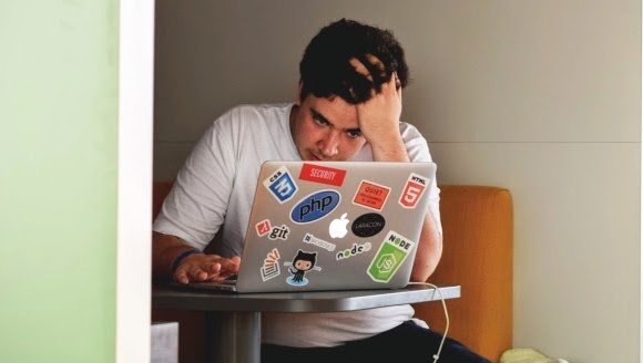 appstractor's tweet photo. Was your computer hacked? Find out in Privatise’s blog: 
https://t.co/VOpqYxCcqe
#ManagedService #remoteworking  #MSP #MSPs  #cloudcomputing #managedserviceproviders #risks https://t.co/uR6Vw4KPWy