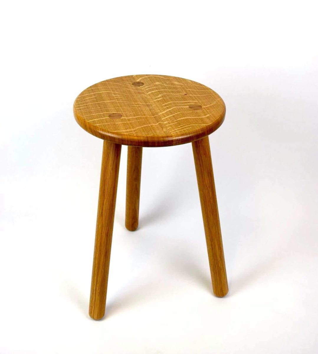 Stablefurniture's tweet photo. Reassuringly Stable in an unstable world 😉

https://t.co/mB3q03Yna8

#makermonday #stablestool #milkingstool #furniture https://t.co/FbGoYjgQoB