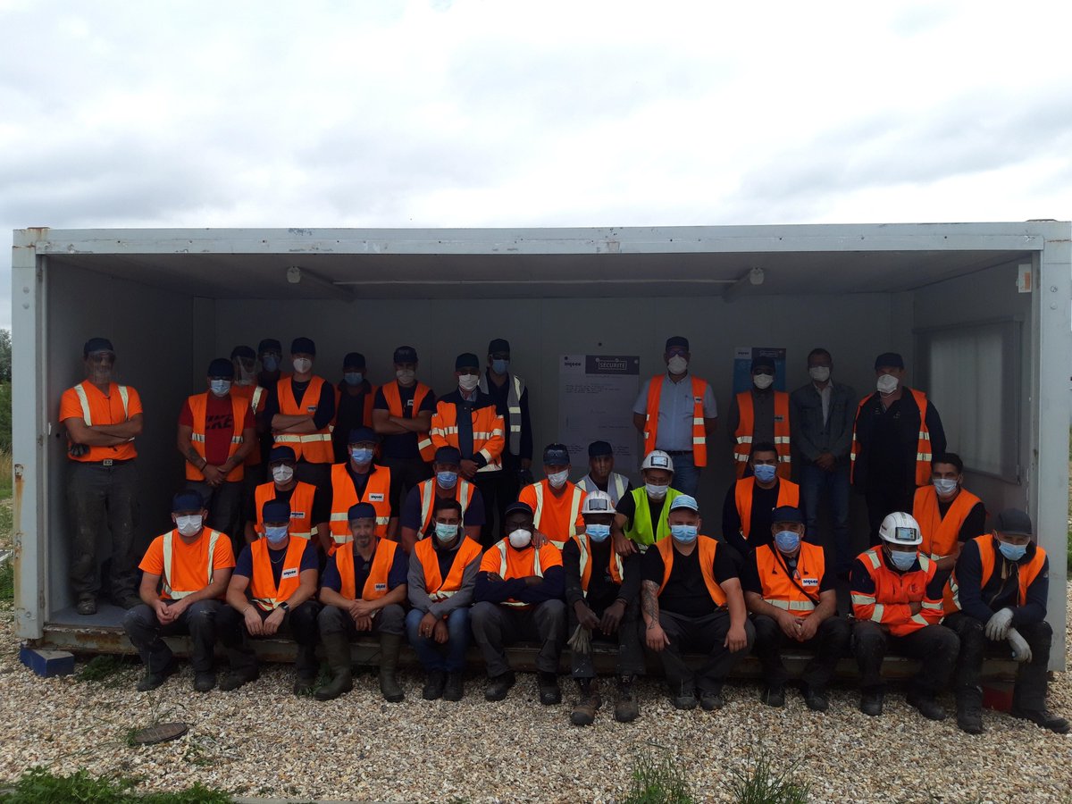 AlgecoSAS's tweet photo. [#NEWS] Les professionnels du BTP craignent une ⬆️ des accidents, et appellent à une grande vigilance pour ce post Covid-19. Europe 1
La #sécurité est notre priorité. C'est pourquoi un #SafetyBreak était organisé le 8/07/20 pour partager les meilleures pratiques sur la sécurité https://t.co/a1DXje9M6E