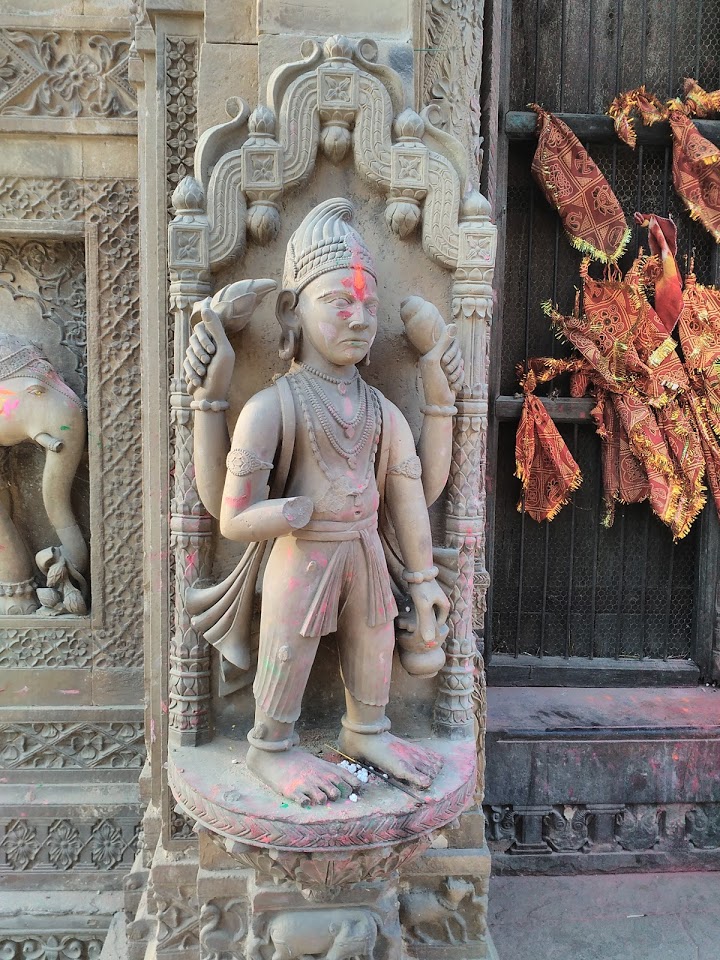 6/n 11} Stone Sculpture of God Garuda and Vishnu .