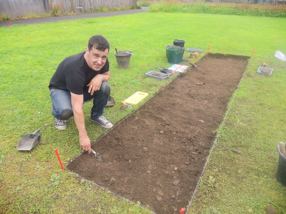 tompalmerauthor's tweet photo. I was very lucky to be asked by @HolocaustLake to take part in a dig here last summer.
#InDepthResearch
#AfterTheWar
#7 https://t.co/tvWCIu0BY3