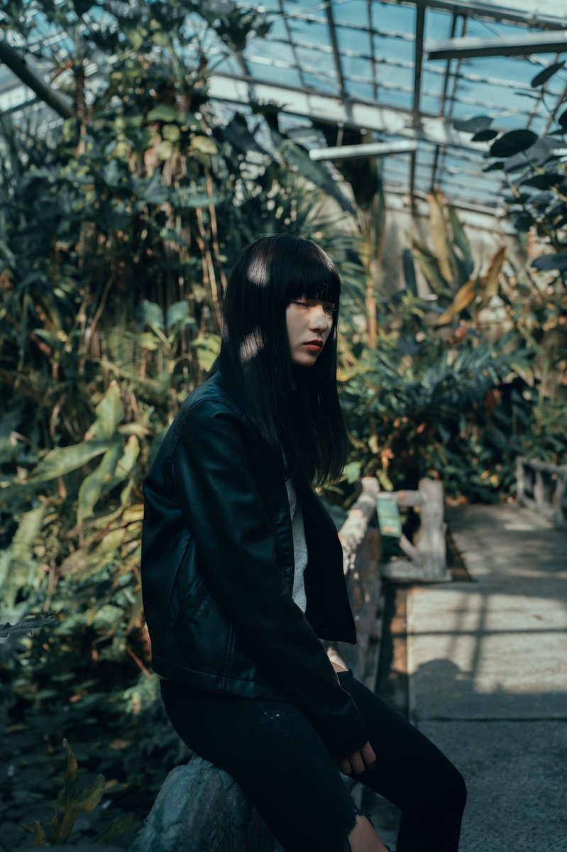 tunks_st's tweet photo. 植物園でポートレート #portraitlife https://t.co/1BOHOm7jEK