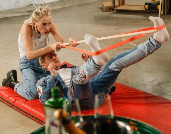 VladTime's tweet image. Басков пристыдил Настю Ивлееву за жадность в отношении бедствующей мамы: vladtime.ru/shou_biznes/74…