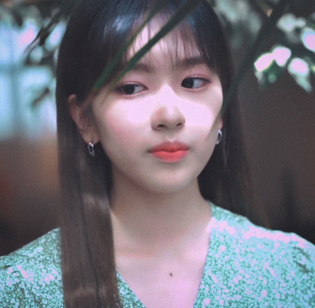 yu_jinahn's tweet photo. 🌹  𝐼 𝓁𝒾𝓀𝑒 𝓎𝑜𝓊𝓇 𝑒𝓎𝑒𝓈, 𝓎𝑜𝓊 𝓁𝑜𝑜𝓀 𝒶𝓌𝒶𝓎 𝓌𝒽𝑒𝓃 𝓎𝑜𝓊 𝓅𝓇𝑒𝓉𝑒𝓃𝒹 𝓃𝑜𝓉 𝓉𝑜 𝒸𝒶𝓇𝑒 ~
🌹  𝐼 𝓁𝒾𝓀𝑒 𝓉𝒽𝑒 𝒹𝒾𝓂𝓅𝓁𝑒𝓈 𝑜𝓃 𝓉𝒽𝑒 𝒸𝑜𝓇𝓃𝑒𝓇𝓈 𝑜𝒻 𝓉𝒽𝑒 𝓈𝓂𝒾𝓁𝑒 𝓉𝒽𝒶𝓉 𝓎𝑜𝓊 𝓌𝑒𝒶𝓇 ~ https://t.co/D1gOezAcDG