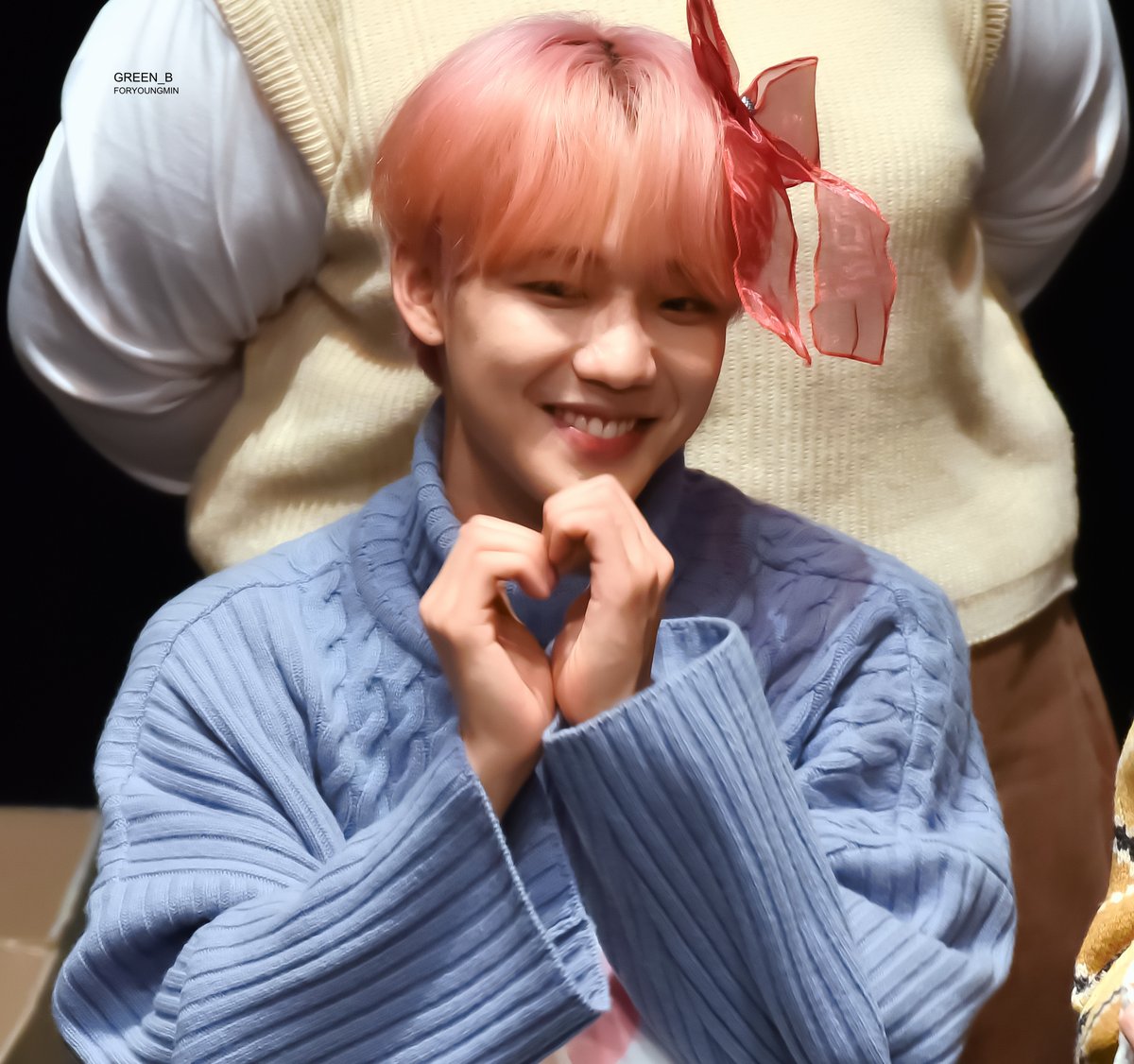 ForeverYmdh's tweet photo. #YOUNGMIN #임영민

사랑스럽다...
너를 볼수있는날 한발짝 더 다가왔길... https://t.co/4sdZPi3oM4