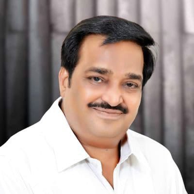 vijayrupanibjp's tweet photo. Heartiest congratulations to Shri @CRPaatil ji on being appointed as the State President of @bjp4Gujarat. https://t.co/c12rDrMY2w
