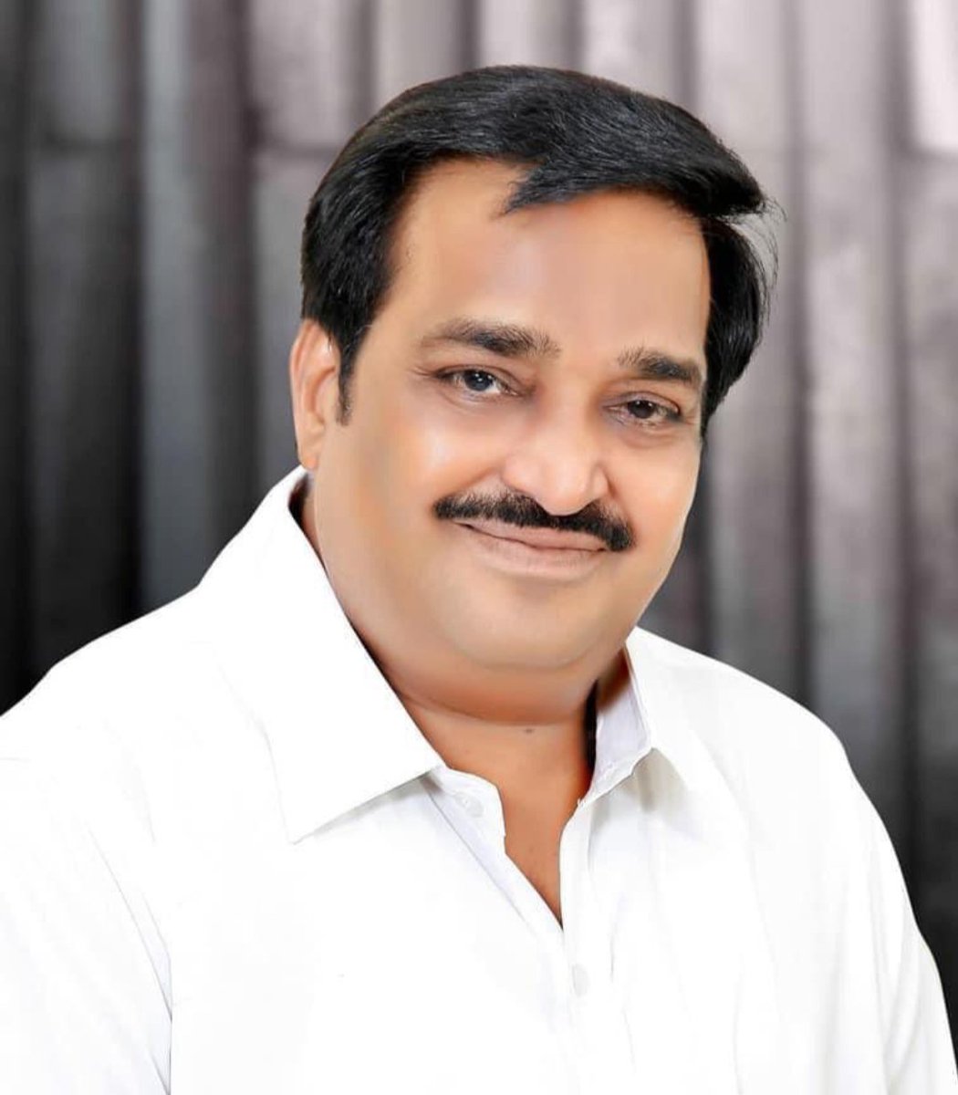 PatelParbatbhai's tweet photo. नवसारी के सांसदश्री @CRPaatil जी को @BJP4Gujarat के अध्यक्ष बनने पर हार्दिक अभिनंदन एवम् शुभकामनाएं ।💐 https://t.co/w6UoHjpUVn