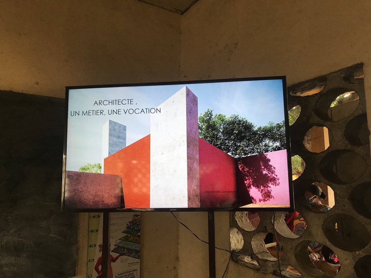 Retour en images sur notre "Journée Portes Ouvertes" de ce samedi. L'objectif était de faire (re)découvrir les métiers autour des industries culturelles et créatives, du numérique et des métiers verts. 
Plus d'infos sur notre page FB cutt.ly/CaUSlv8 <a href="/AFD_France/">Agence Française de #Développement (AFD) 🇫🇷 🇪🇺</a> <a href="/mairieyop/">Mairie de Yopougon</a>