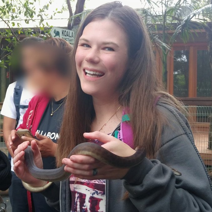 When in Australia... 😉 My Sisters hated traveling with me because if there was someone with a little<a href="/tag/mvsales"class="tags"><span>#mvsales</span></a>