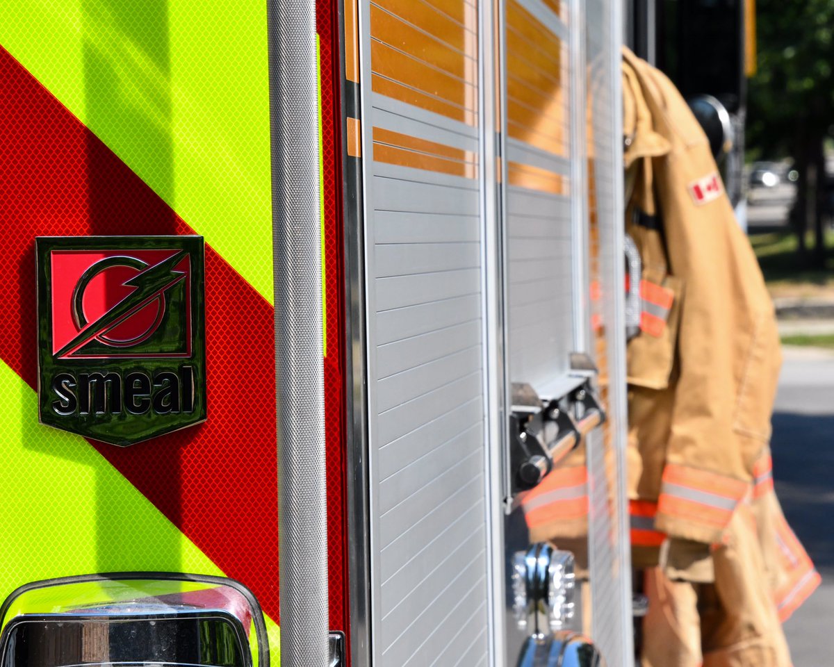 livingbyyyz's tweet photo. Extra Pictures of Burlington Fire
More pictures from @BurlingtonFire from over the weekend. They took delivery of their new @SmealFire ... plus a huge bonus was to get access to the @svitrucks support unit.
Huge thanks to @IAFF1552
#revtruckexpo #revfiregroup https://t.co/CxrRJxTDGx