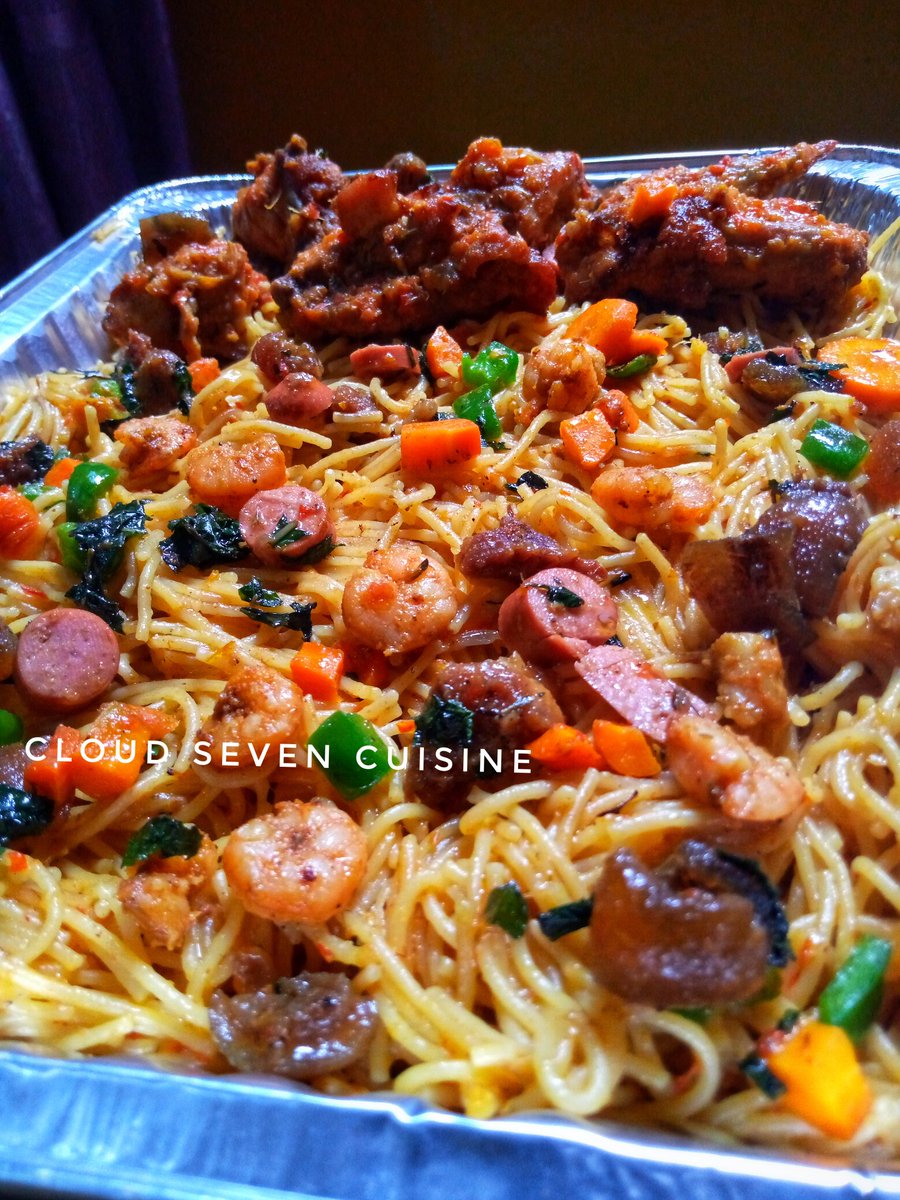 _NimVic's tweet photo. @AuntyAdaa Based in Lagos,I hygienically prepare &amp; sell all kinds of sumptuous local &amp; continental delicacies,Food Hampers,Food platters,small chops, soups/sauces/food bowls as well as event catering
Delivery:Mainland &amp; Island of Lagos

Please help retweet,refer &amp; patronize me.
Thank you 💜 https://t.co/EbB4PbJXhD