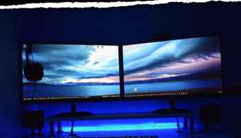 gouforit's tweet image. Además, dispone de HDR1000 (1000-nits) por lo que tu vista se va a cansar menos y vas a conseguir colores que representan muy bien la realidad.

Leer el artículo completo: Los mejores monitores ultrawide de 49″
▸ gouforit.com/los-mejores-mo…

#Monitorpanoramico #Monitorultrawide