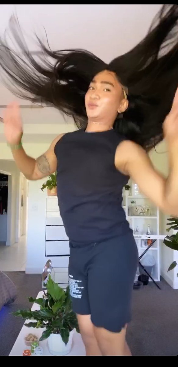 HanYumiin's tweet photo. Lmao i had to.... @bretmanrock https://t.co/NpOD25fZW2