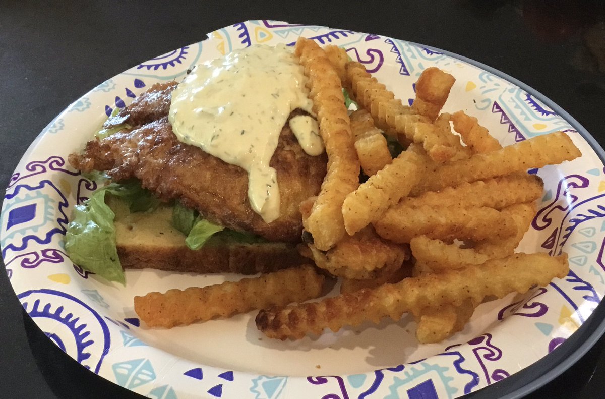 BrooksGoode's tweet photo. Last night I cooked some fish and chips.  Grouper topped with  my homemade dill sauce and crinkle fries sprinkled with malted vinegar.  #summercomfortfood #notdietfood #splurge https://t.co/up1LGr0AXb