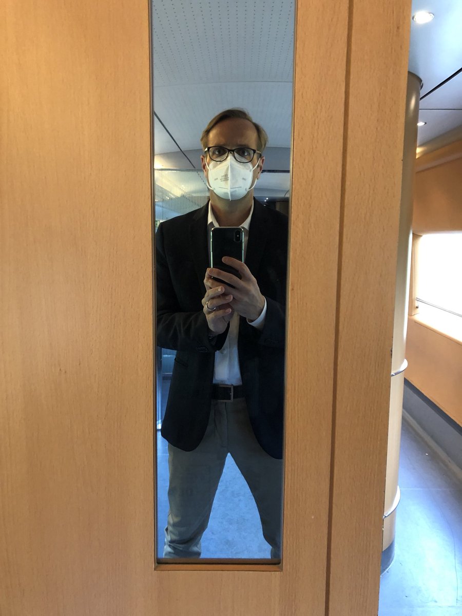 da_selbach's tweet photo. #auftour  
Erste größere #Dienstfahrt nach #Corona . Kompliziert, geht aber. ⁦@wowredaktion⁩ https://t.co/5dLW4Y14IU