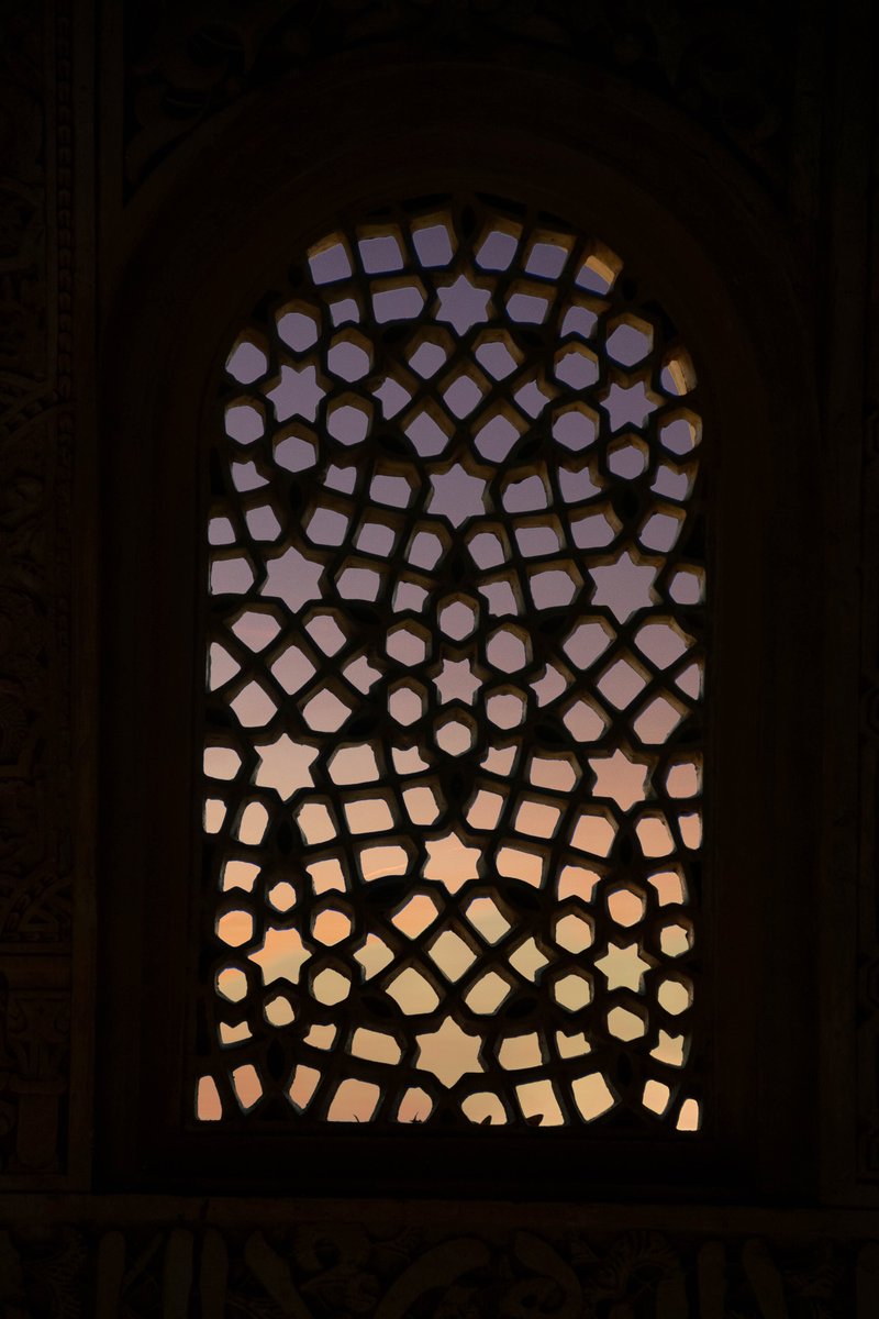 madridandbeyond's tweet photo. As the @alhambracultura celebrates 150 years as a public monument, we take a look at 10 facts about this incredible destination described by Moorish poets as “a pearl set in emeralds”. Read on at https://t.co/hFsDbNcX9n. Have you visited? What do you remember most? https://t.co/YwViYjGUWJ