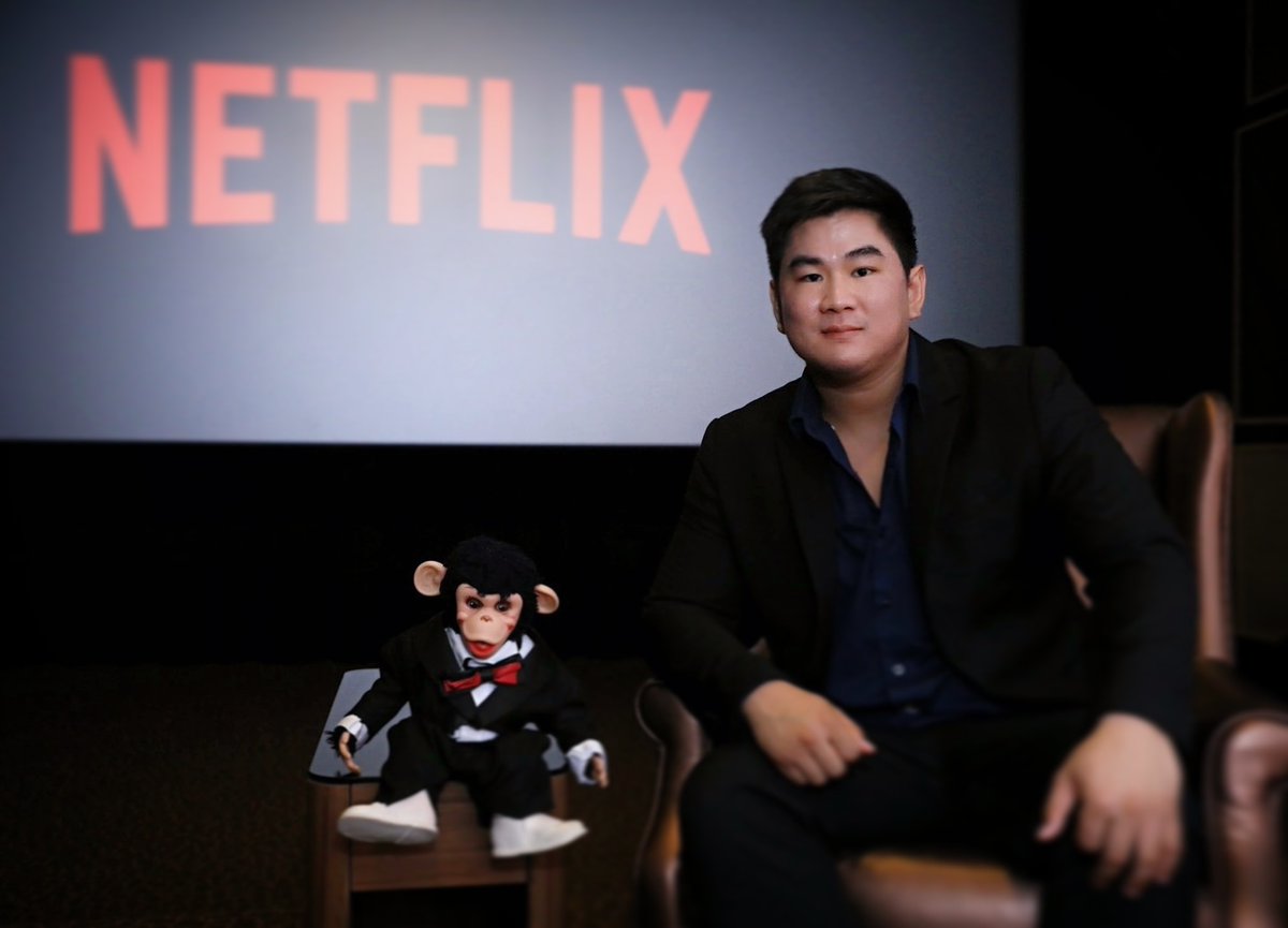 LeeThongkham's tweet photo. The Maid Netflix director. 2020. #filmmakers #themaidNetflix #Netflix #สาวลับใช้ #director #themaid #monkey #ghostmonkey https://t.co/DqUdFgH4LB