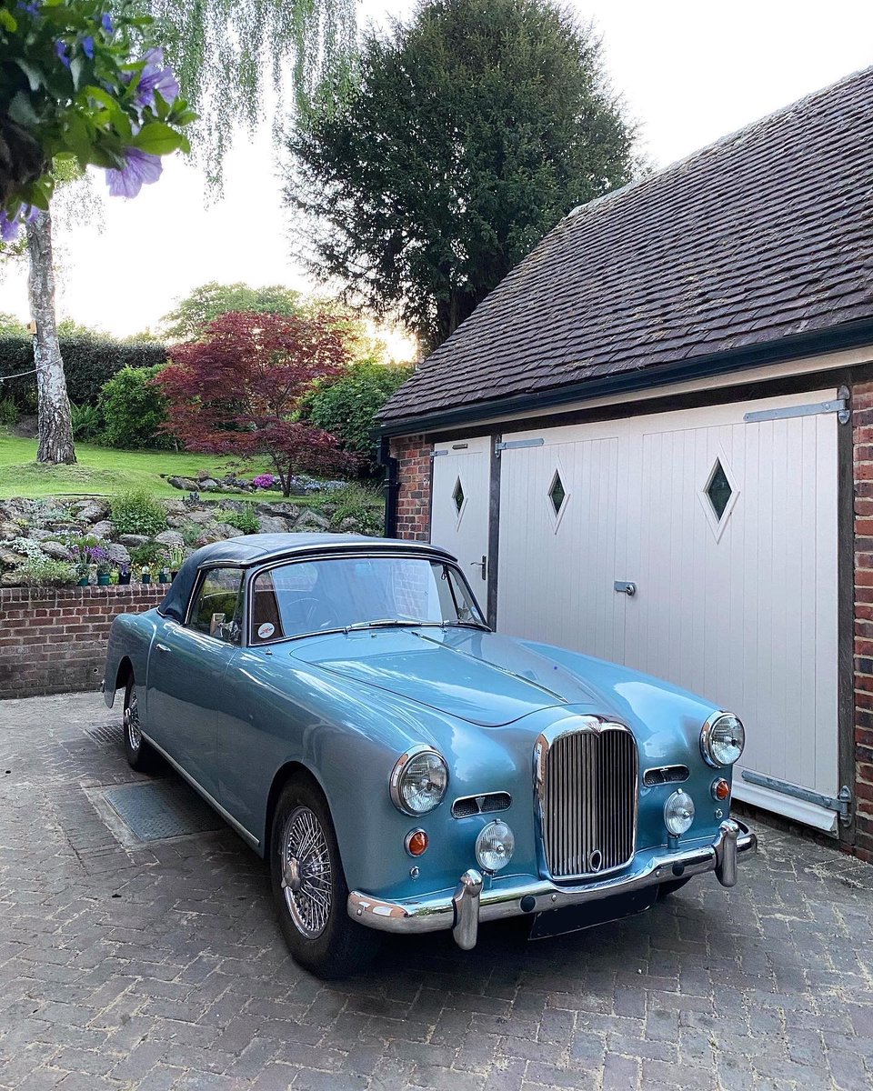 AlvisCarCompany's tweet photo. Who wouldn't be happy to have such a beautiful TD21 parked on their driveway?
๐ธ credit: @monica.orion.7 (IG)
#Alvis #AlvisCars #ClassicCars #HistoricCars #VintageCars #LuxuryCars #Alvis100 #craftsmanship #coachbuilders #UKmfg #BritishHeritage #MadeinBritain #TD21 https://t.co/xRa6m3LRem