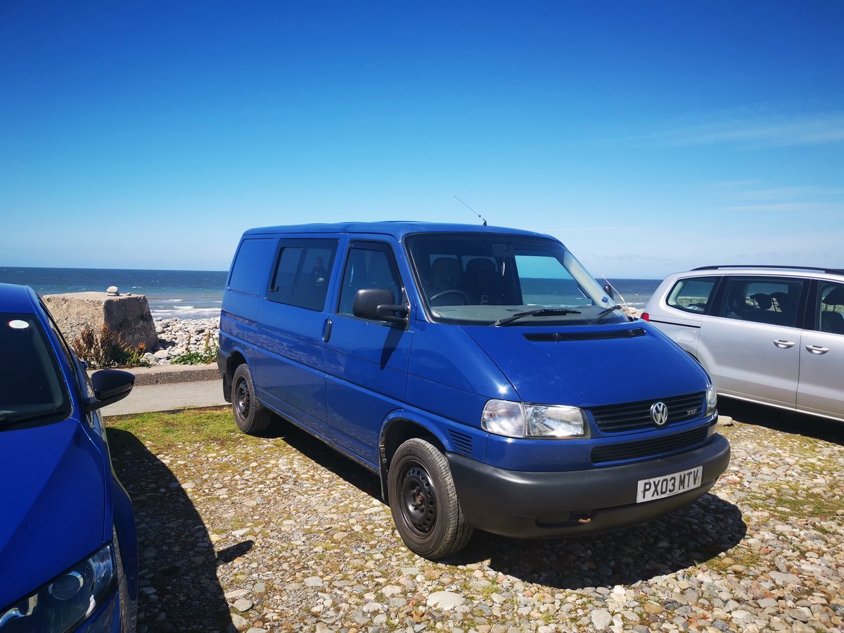 EvsNo8's tweet photo. First beach outing in the #t4 yesterday. Kids loved it #vanlife #makingmemories #t4project #cymru @visitwales #welshcoast #beautifulwales 🌴🏖️☀️🏴󠁧󠁢󠁷󠁬󠁳󠁿 #freddiethevw https://t.co/0oAmqZ4B7K