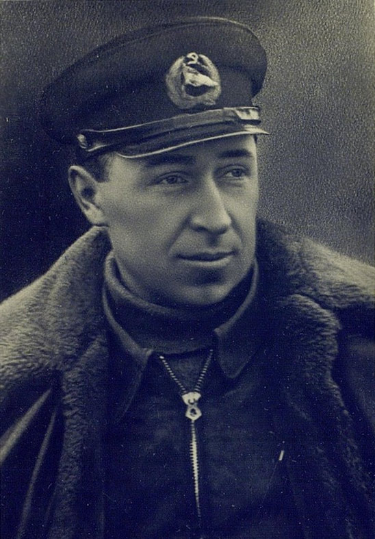 mfa_russia's tweet photo. #OTD🛩️Ilya Mazuruk, a pilot & polar explorer, 🎖️Hero of the Soviet Union, was born in 1906. ⚔️In 1942-1944, he led the Krasnoyarsk #Air Route and commanded the 1st Ferry #Aviation Division, both responsible for ferrying #Allied Lend-Lease aircraft from #Alaska to #Siberia. #ALSIB https://t.co/cPHMss0jFe