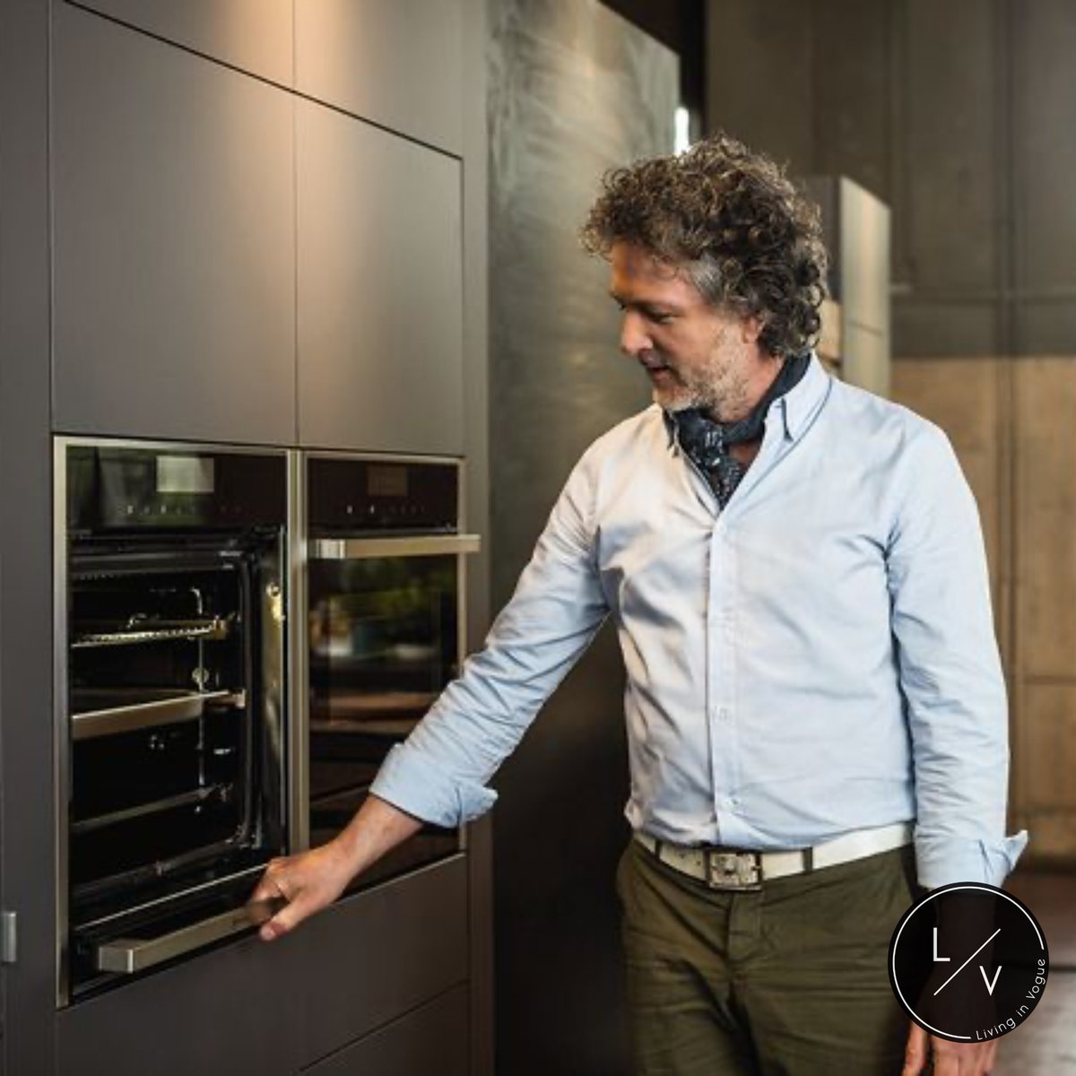 Living_In_Vogue's tweet photo. Time to get closer to your cooking with Slide&Hide #ovens from #Neff
Thinking of upgrading your #kitchen?
Get in touch to book your free #design consultation.
☎️ 01276423223
✉️ info@livinginvogue.co.uk
#neffcooking #neffpassion #slideandhideoven #neffoven #neffappliances https://t.co/UOQQVj92fJ