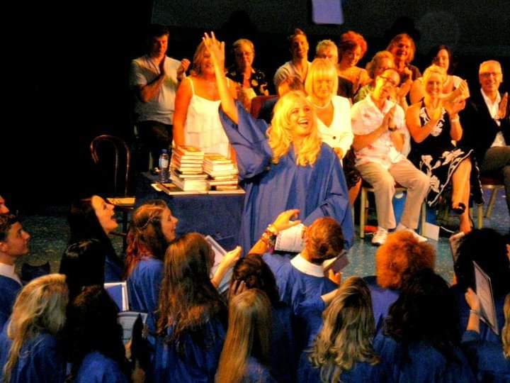 StapleyTara's tweet photo. 10 years since graduation! Class of 2010 @ItaliaContiUK @NewWimbTheatre @PixieLott @whyteserenstar #graduation #contikid https://t.co/VYpbBl11LA