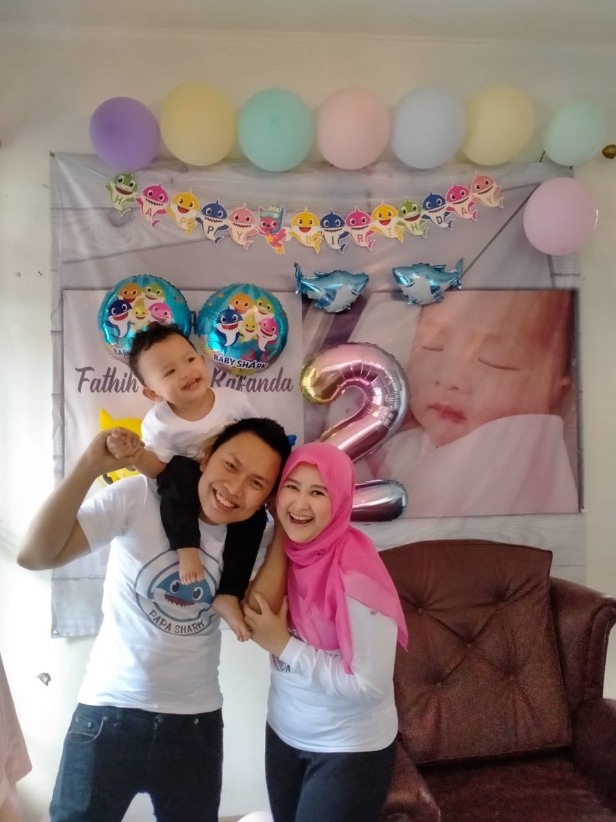 lindacahyaa's tweet photo. Kalau dulu suka ngetweet galau, kalau sekarang udah lupa rasanya galau, happy terus sama duo kesayangan akuh ini 🥰 https://t.co/2UfD2xDqum