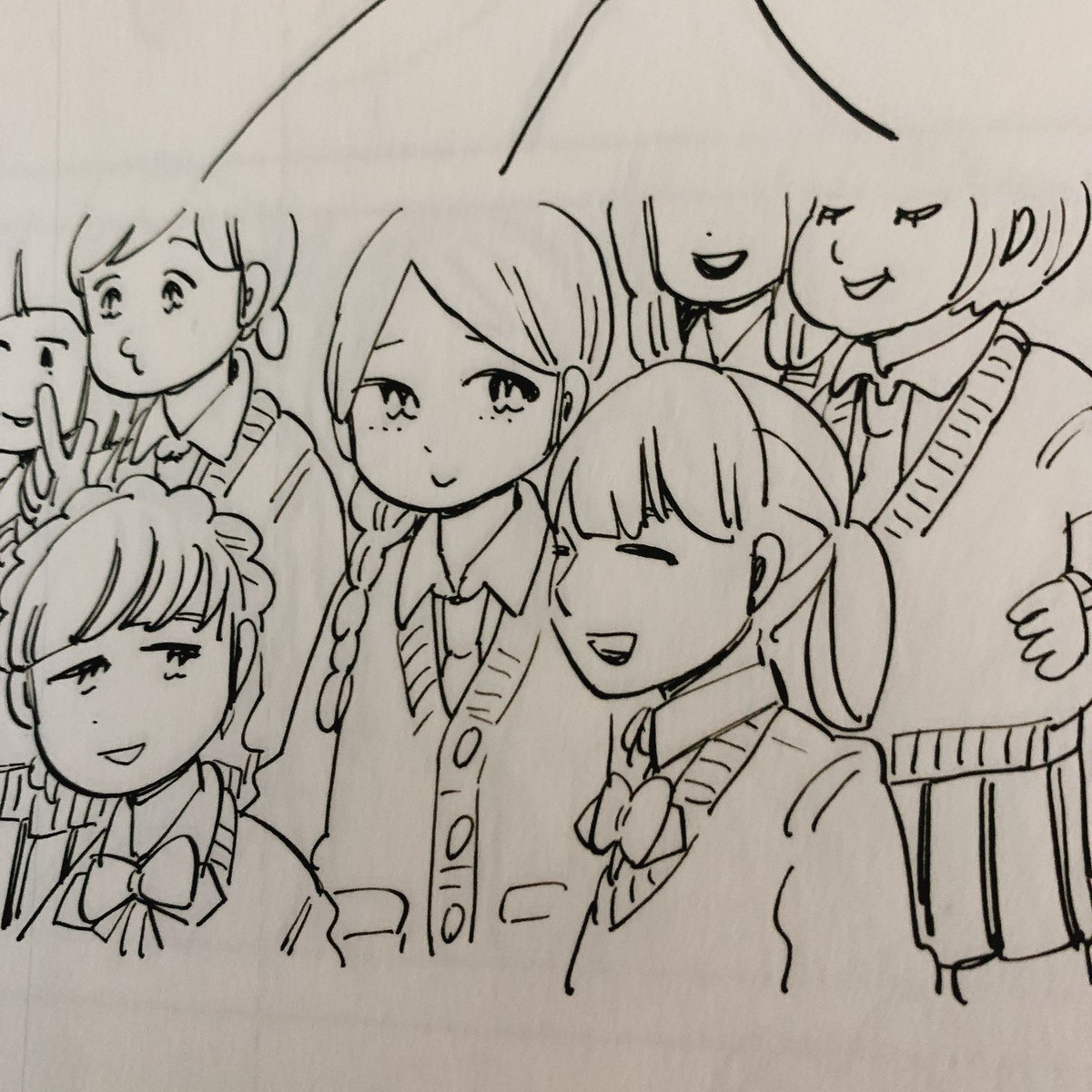 モブ女子、どんな部屋に住んでてどんな友達がいてどんなことで悩んでて、など考えながら描くと楽しい。 