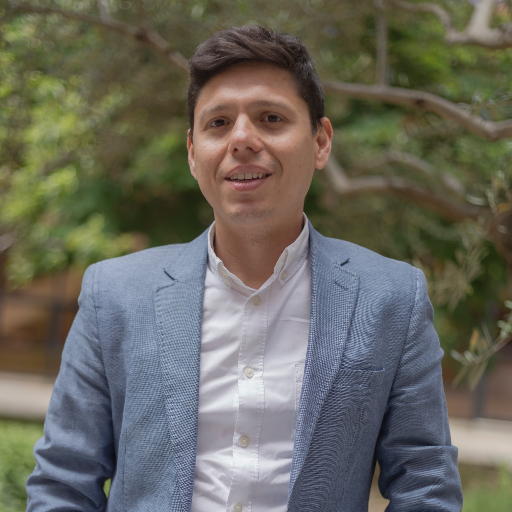 El profesor <a href="/carlosarcila/">Carlos Arcila Calderón</a>  ha obtenido la Plaza de Profesor Titular de Universidad, tras el concurso de oposición celebrado el pasado 14 de julio. Enhorabuena a nuestro compañero.