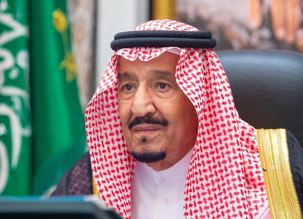 اللهم احفظ #خادم_الحرمين_الشريفين وألبسه لباس الصحة والعافية.
#الملك_سلمان
