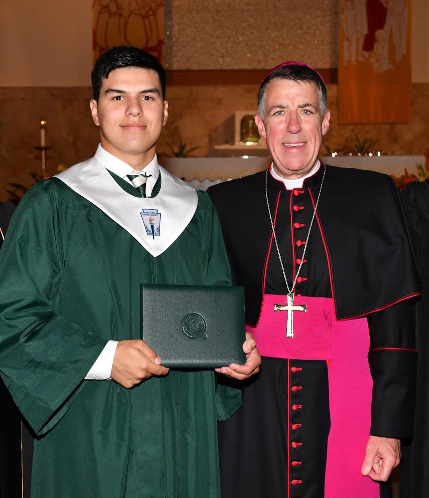 StJoesMetuchen's tweet photo. It is with complete sadness that we write this. Dan Anderl was a true friend, a proud Falcon, and just a wonderful human being. He was taken from us way too soon. We are praying for his family and friends during this extremely difficult time - please know, we are mourning too https://t.co/qJ6hwQvnyP
