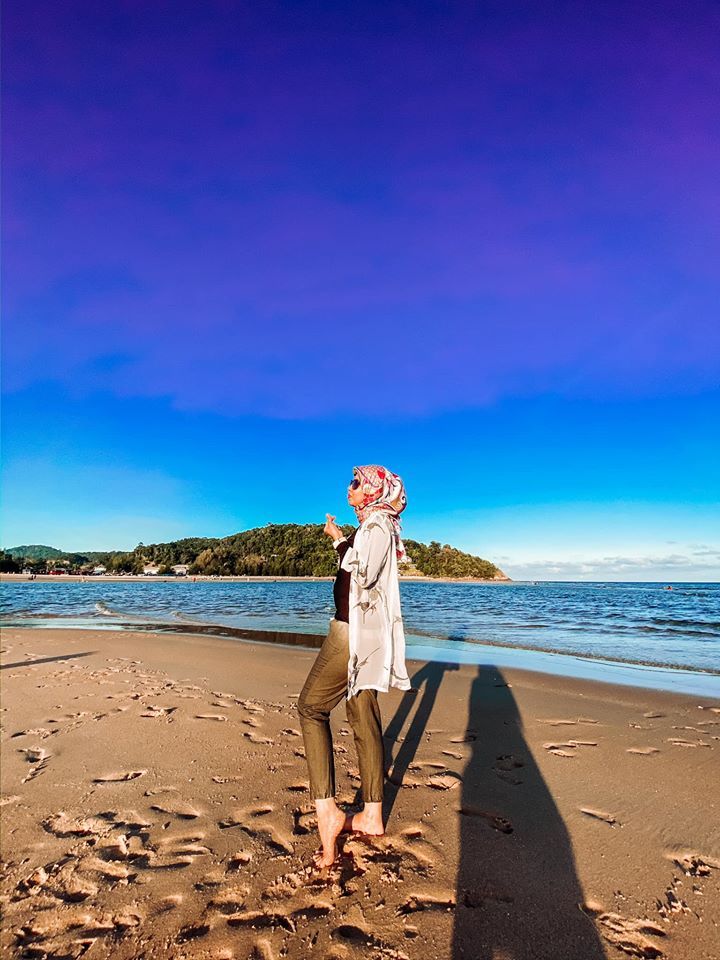 visitmy2020's tweet photo. RT TourismMalaysia: Travelling might give you something you'd never know you need. Jom #CutiCutiMalaysia
📍 Cherating Beach, Pahang
📷 by Aniz Lan
#CutiCutiMalaysia
#MalaysiaTrulyAsia https://t.co/5LCw9Bp9k4 #natgeo #instatravel #igtravel #vacation #onedestination #instatra…
