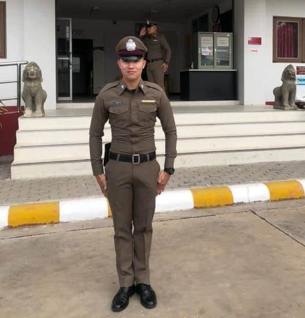 methee00's tweet photo. นสต.10 หล่อ ขาว 1 ส.ค. นี้จะเป็นตำรวจเต็วตัว #Congratulations #นสตทุกนาย #เมธี #ส่องเครื่องแบบ
.
.
.
.
.
❎แจ้งลบได้❎ https://t.co/hBQiTvSFfX